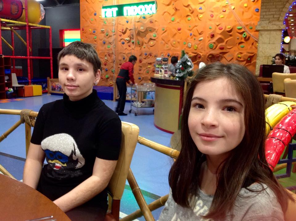 Праздник для детей от добрых людей