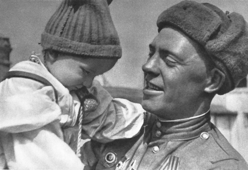 Больше тысячи писем
